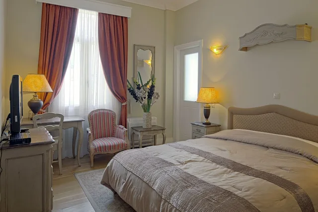 Superior, Double Bed, Hotel Boschetto 1/2