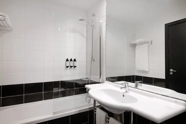 غرفة قياسية بسرير كوين، Hotel Larios Malaga 3/4