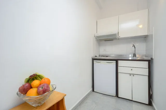 2 Bedrooms, Apartment, Single Bed, Kitchenette, Mike's Studios 5/5