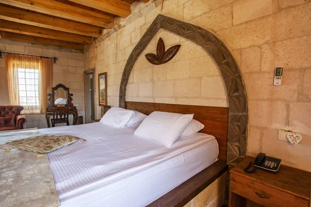 جناح بسرير مزدوج، Ottoman Cave Suites 3/5