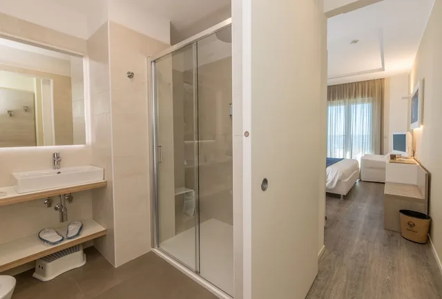 1 Bedroom, Romantic, King Bed, Sea View, Hotel Aurora 7/7