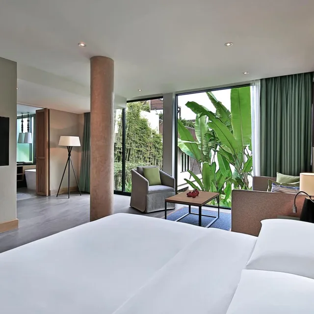 جناح بريميير بسرير كينج وسريرين منفصلين بغرفتي نوم، Hyatt Regency Phuket Resort 4/7
