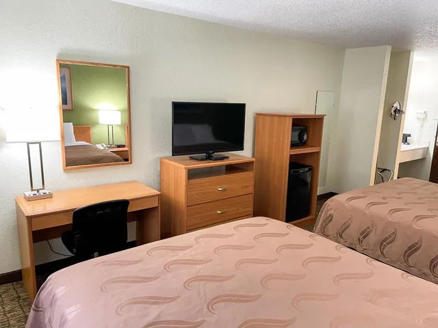 غرفة بسريرين كوين، Hudson Inn & Suites (ex Quality Inn) 3/5