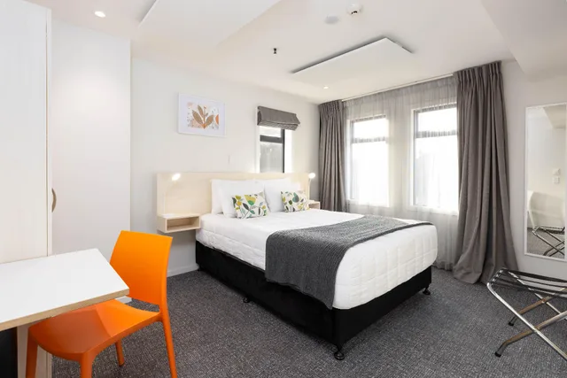 غرفة بسرير كوين بحمام مشترك، Hotel Give 1/2