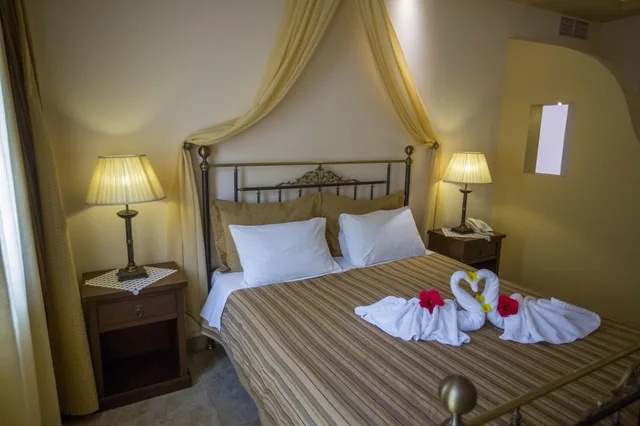 غرفة ديلوكس بسرير مزدوج أو سريرين منفصلين، Hotel Anassa 1/3