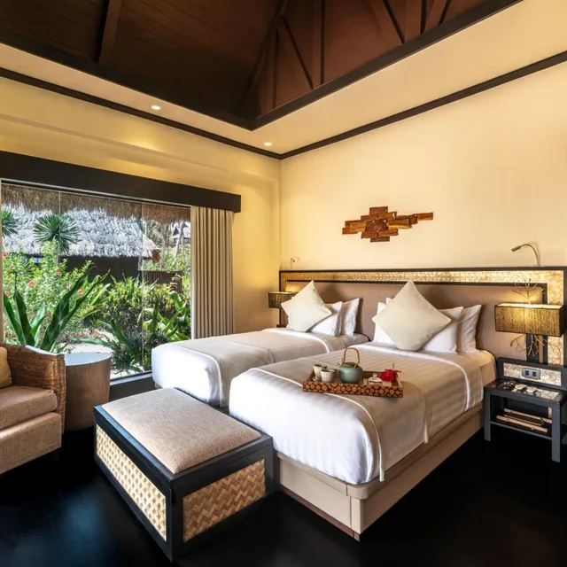 Beach View Villa, Cauayan Boutique Private Island 3/8