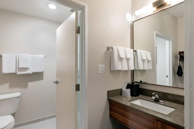 استوديو كبير بسرير كينج مع أريكة، Fairfield Inn & Suites Savannah Airport 3/5