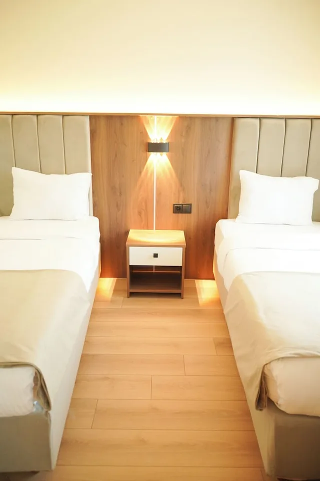 غرفة قياسية بسريرين منفصلين، Lion City Hotel 3/10
