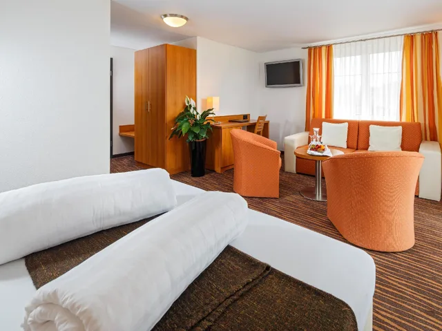 Deluxe, Double Bed, Inland View, Sofa، SEEMOWE SWISS QUALITY HOTEL 1/1