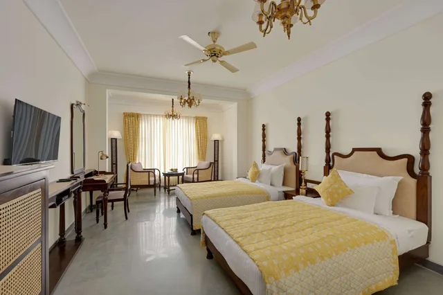 Imperial, King Bed، Treebo Brahma Niwas By The Lake 1/4