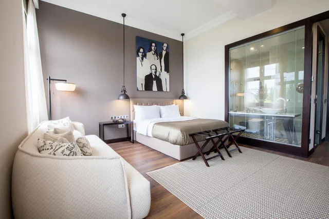 Deluxe, King Bed, Quentin Xl Potsdamer Platz 3/9