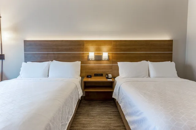 Suite, 2 Queen Beds, Sofa, Holiday Inn Express Hotel & Suites O'fallon/Shiloh 2/4
