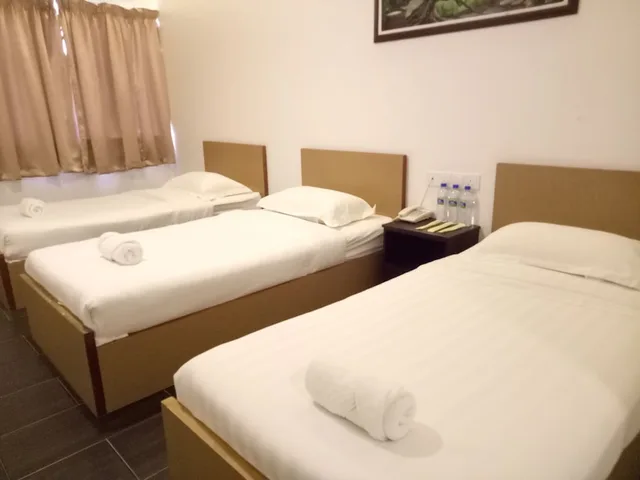 جناح ثلاثي بثلاثة أسرّة، Hotel Sri Bernam 1/3