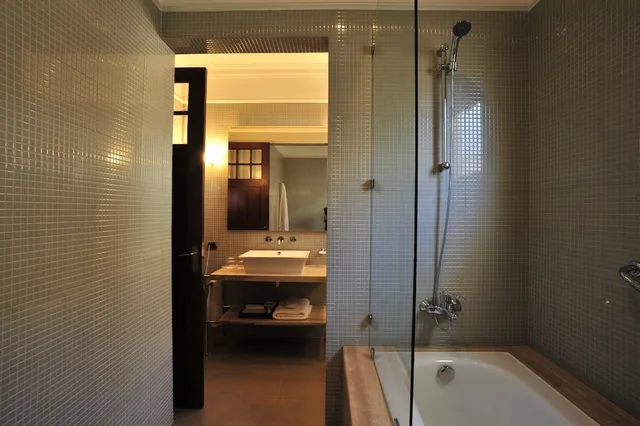 غرفة بريميوم بسرير كينج، Casa Higueras - Adults Only 3/3