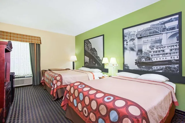 غرفة داخلية رباعية بسريرين كوين، Quality Inn Chattanooga Hamilton Place 1/7