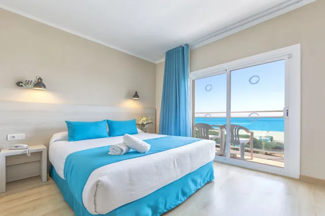 غرفة ثلاثية بسرير مزدوج، Alegria Maripins Hotel 1/6