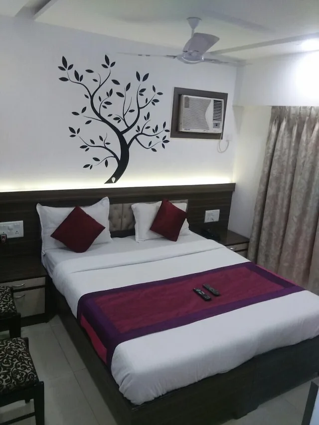 Semi Deluxe, Double Bed، Hotel Shelter Palace 4/10