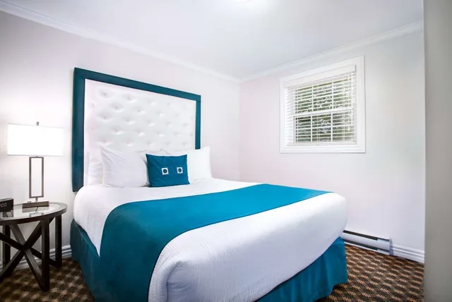 Royal Inn & Suites، كورنر بروك 16/50