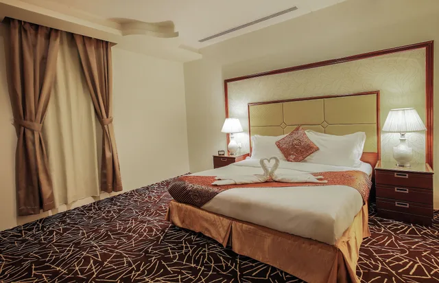 شقة بسريرين منفصلين وسرير كينج بغرفتي نوم، رست نايت للشقق الفندقية - الحمرا(Rest Night Serviced Apartments - AlHamra) 3/10
