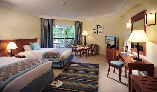غرفة قياسية بإطلالة على المسبح بغرفة نوم واحدة، Amwaj Beach Club Abu Soma 2/3
