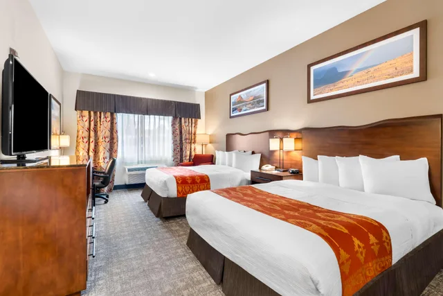 غرفة بسريرين كوين، Best Western Rocky Mountain Lodge 1/7