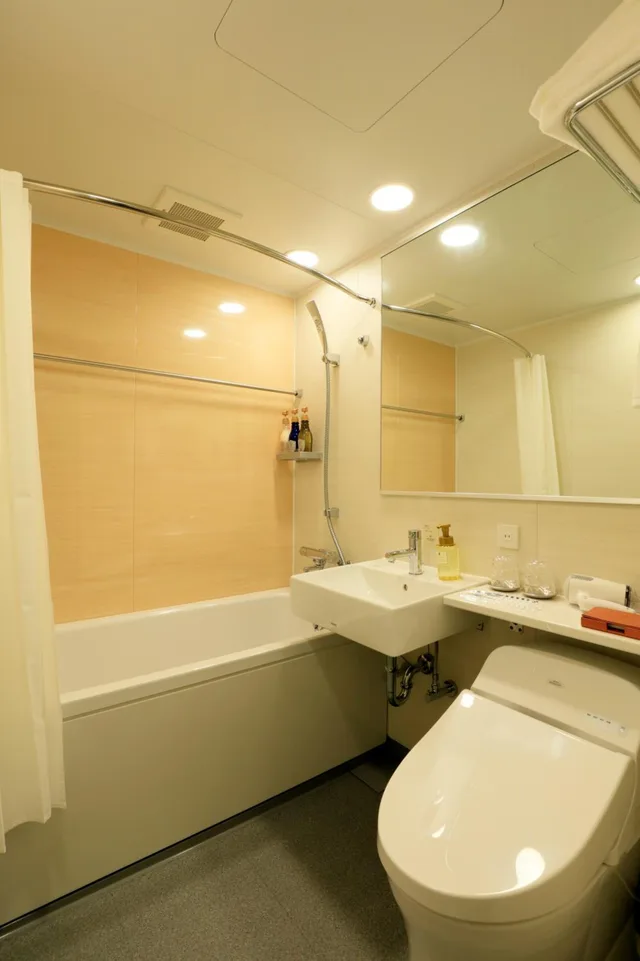 Standard, Twin Beds, Sofa, The Singulari Hotel And Skyspa At Universal Studios Japan 8/9