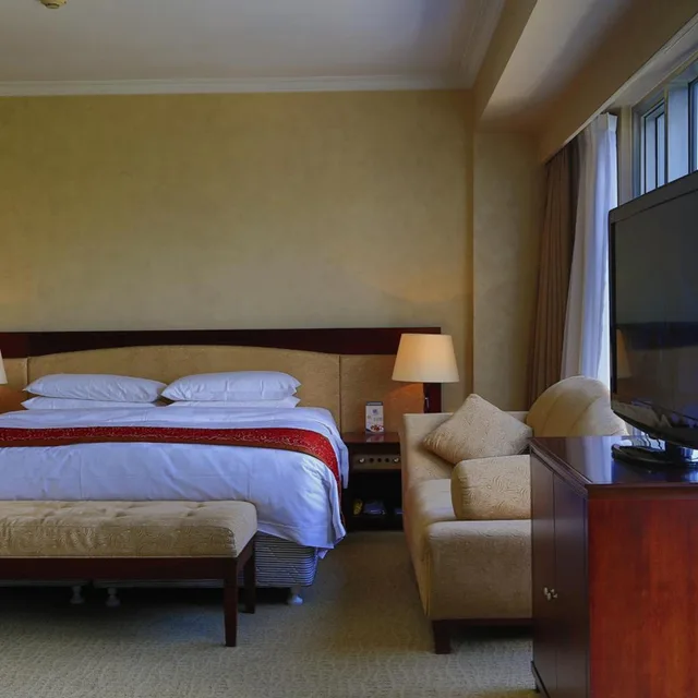 غرفة ديلوكس بسرير مزدوج بإطلالة على المتنزه، Beijing Continental Grand Hotel 1/5
