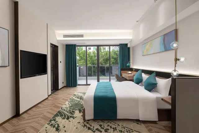 Sunshine, Deluxe, King Bed، Days Inn by Wyndham Hainan Sanya Bay 1/1