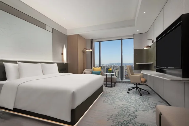 Crowne Plaza Jinan Runhua Hotel by IHG، جينان 12/50