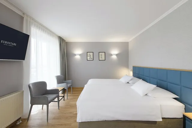 Family, 2 Double Beds, Sofa, Eurostars Uhotel Ex Uhotel 6/8