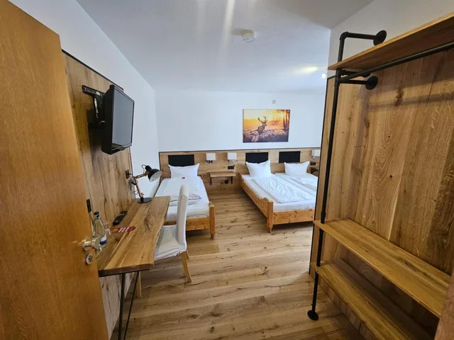 غرفة ثلاثية بسرير فردي، Hotel and Restaurant Tanne 7/8