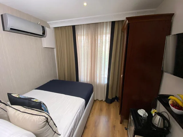 Deluxe, Single, Four Doors Hotel 1/5
