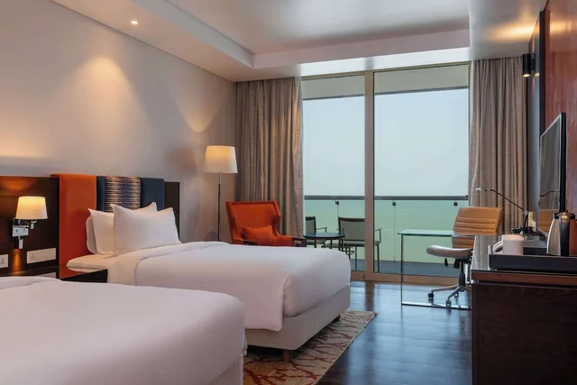 غرفة متصلة عائلية بسريرين كوين، Radisson Blu Hotel, Conakry 2/5