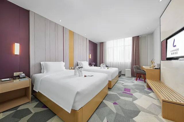 غرفة فاخرة بسريرين مزدوجين بإطلالة على المدينة، Lavande Hotel Baiyun International Airport Branch 2/5
