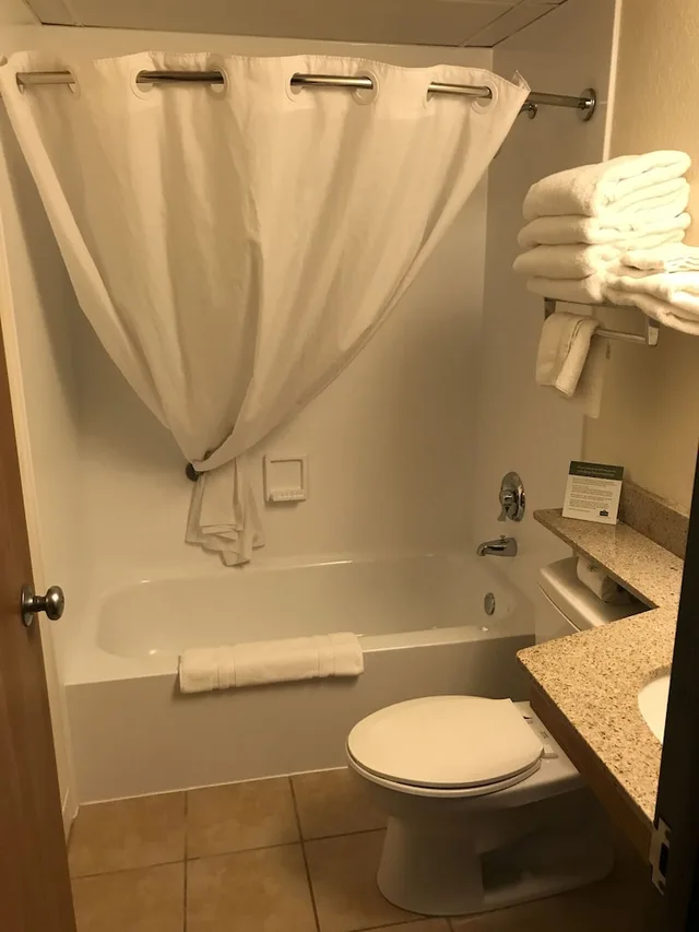 غرفة بسريرين كوين، Americinn By Wyndham West Bend 3/4