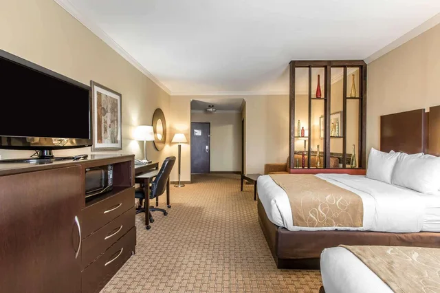 جناح بسريرين كوين، Comfort Suites Lawton Near Fort Sill 1/3