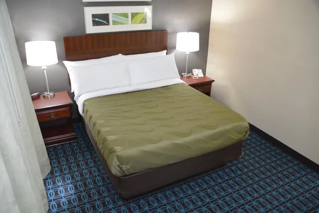 غرفة بسريرين مزدوجين، Quality Inn and Suites Dublin, OH 2/10