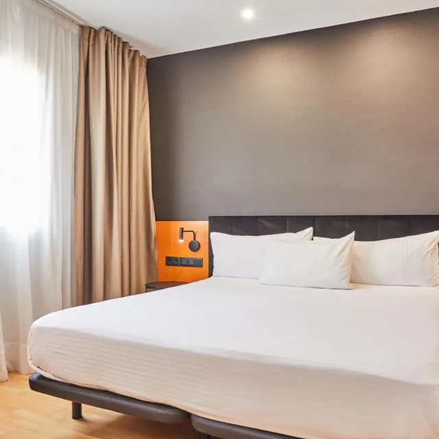 Superior, Double or Twin Bed, Silken Sant Gervasi Hotel 2/10