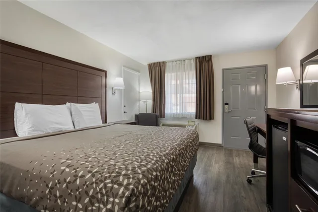 غرفة بسرير كينج، SureStay By Best Western Terrell 2/10