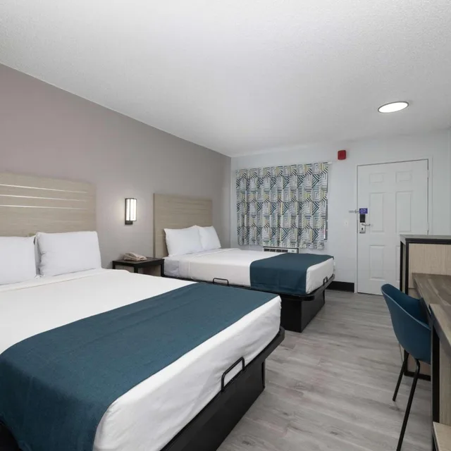 غرفة اقتصادية رباعية، Motel6 Tempe, AZ - Broadway - ASU 3/10