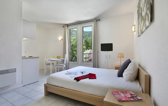 Studio 3 persons، Vacanceole - Le Domaine de Chames 1/3