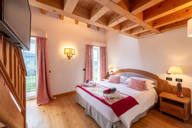 جناح جونيور، Golf Hotel Villa Bonomo 5/6