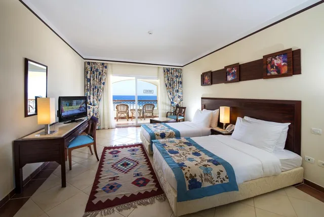 غرفة كلاسيكية بإطلالة على الحديقة مفردة بسرير كينج، Concorde Moreen Beach Resort & Spa - All Inclusive 1/3