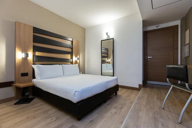 غرفة مفردة، Trevi Hotel 6/8