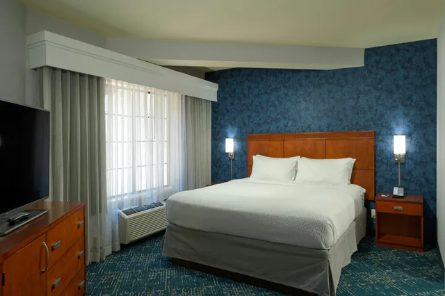 غرفة بسرير كينج، Courtyard San Diego Old Town 1/6