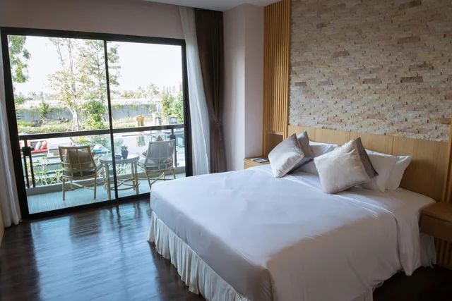 غرفة ديلوكس بسرير مزدوج بشرفة، North Hill City Resort 3/10