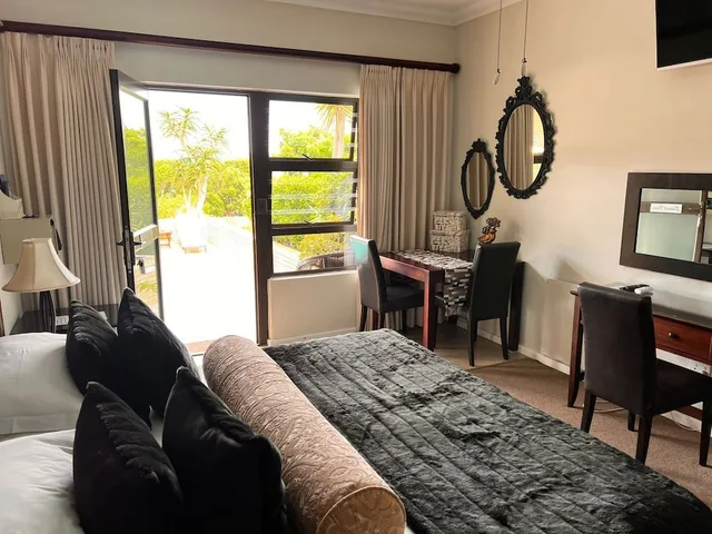 Room, King Bed, Sunset View، Amber Guest Lodge 5/6