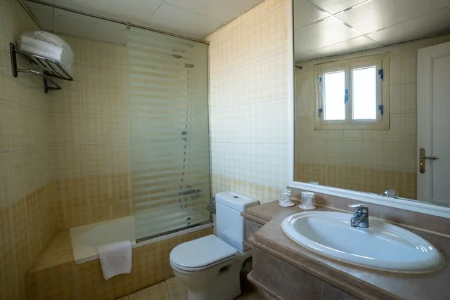 غرفة قياسية بسريرين مزدوجين، Swiss Inn Nile Hotel 10/10