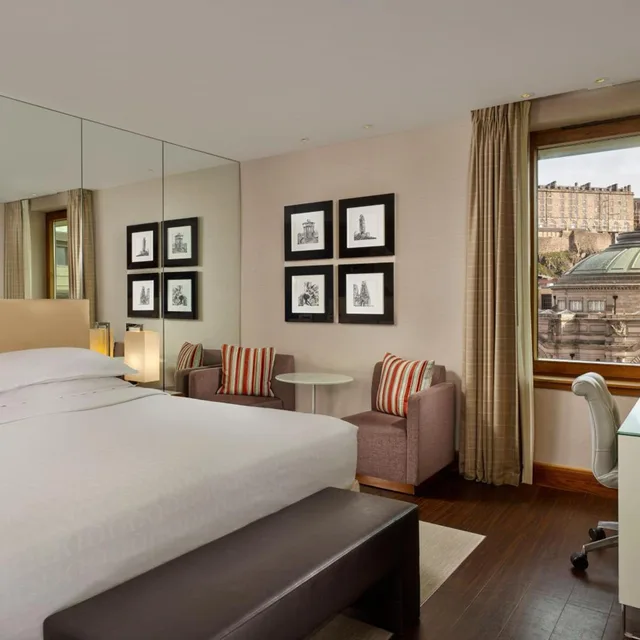 Deluxe, King Bed, Castle View، Sheraton Grand Hotel And Spa 1/7