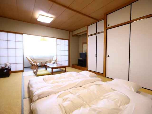 غرفة يابانية بإطلالة، Hotel Yudanaka 2/2